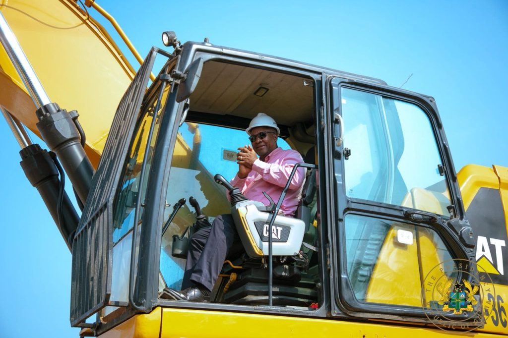 President John Dramani Mahama was in Agavedzi on Saturday for a groundbreaking ceremony for the second phase of the Blekusu Coastal Protection Project.